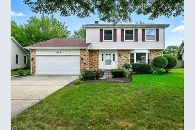 1113 Lockwood Drive, Buffalo Grove, IL 60089 - Photo 1