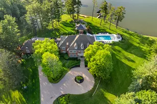 92 Hawthorne Rd, Barrington Hills, IL 60010 - Photo 1