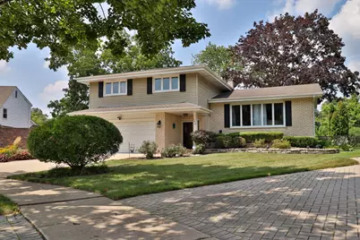 502 S Reuter Drive, Arlington Heights, IL 60005 - Photo 1