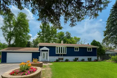 345 Souwanas Trail, Algonquin, IL 60102 - Photo 1