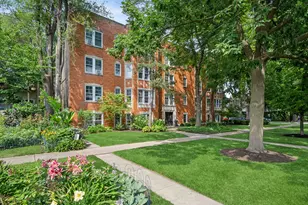 1907 Lincoln St, Evanston, IL 60201 - Photo 1