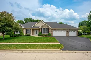 12165 Floyd Dr, Roscoe, IL 61073 - Photo 1