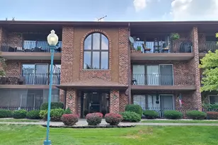 11001 Stony Creek Dr, Palos Hills, IL 60465 - Photo 1