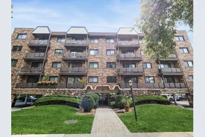 121 S Vail Avenue #306, Arlington Heights, IL 60005 - Photo 1