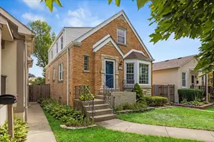 5321 N Moody Ave, Chicago, IL 60630 - Photo 1