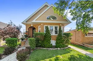 2925 N 74th Ct, Elmwood Park, IL 60707 - Photo 1