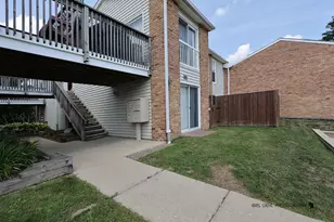 1854 Huntington Blvd, Hoffman Estates, IL 60169 - Photo 1