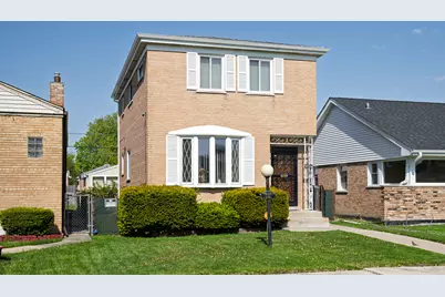 9724 S Princeton Avenue, Chicago, IL 60628 - Photo 1
