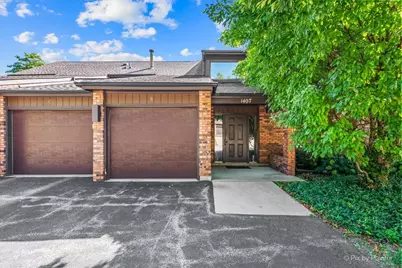 1407 Creekside Court #B, Elgin, IL 60123 - Photo 1