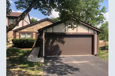 14 White Oak Circle, Saint Charles, IL 60174 - Photo 1