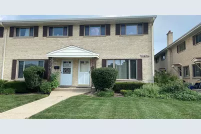 660 W Central Road, Arlington Heights, IL 60005 - Photo 1