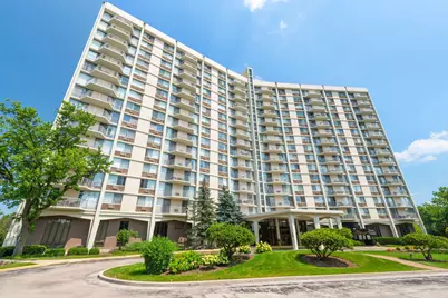 40 N Tower Road #16G, Oak Brook, IL 60523 - Photo 1