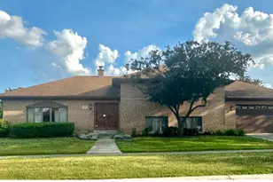 10531 Camelot St, Westchester, IL 60154 - Photo 1