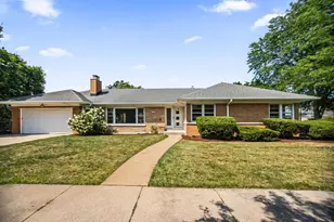 4600 Greenwood St, Skokie, IL 60076 - Photo 1