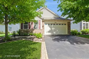 2026 Highbury Ln, Aurora, IL 60502 - Photo 1