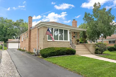 9020 S 49th Avenue, Oak Lawn, IL 60453 - Photo 1