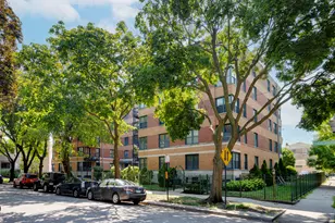 2545 W Catalpa Ave, Chicago, IL 60625 - Photo 1