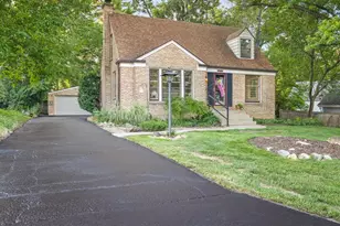 3S270 Gates Pl, Warrenville, IL 60555 - Photo 1