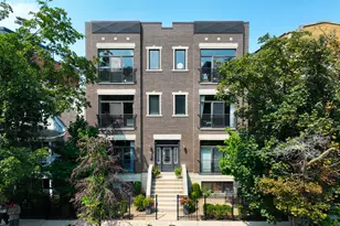 2244 W Roscoe St, Chicago, IL 60618 - Photo 1