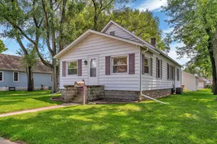 185 E Division St, Coal City, IL 60416 - Photo 1