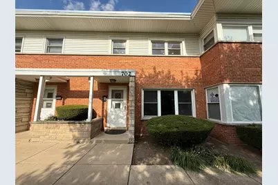 702 E Shabonee Trail, Mount Prospect, IL 60056 - Photo 1