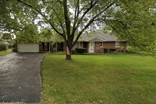 9405 S 77th Ct, Hickory Hills, IL 60457 - Photo 1