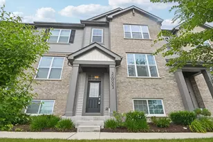 30W003 Brayman Ct, Warrenville, IL 60563 - Photo 1