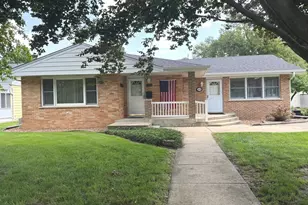 1228 S 8th Ave, Kankakee, IL 60901 - Photo 1