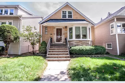 4903 N Moody Avenue, Chicago, IL 60630 - Photo 1