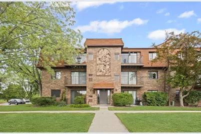 113 W Brandon Court #E11, Palatine, IL 60067 - Photo 1