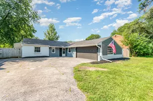 192 Vernon Dr, Bolingbrook, IL 60440 - Photo 1