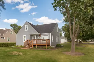 1813 Tomahawk Trail, Round Lake Heights, IL 60073 - Photo 1
