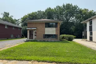 25 Wellington Ave, Mundelein, IL 60060 - Photo 1