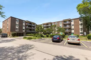 1311 S Finley Rd, Lombard, IL 60148 - Photo 1