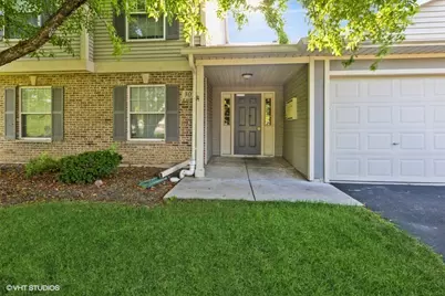 305 Buckingham Circle #A, Elgin, IL 60120 - Photo 1