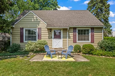 1504 E Olive Street, Arlington Heights, IL 60004 - Photo 1