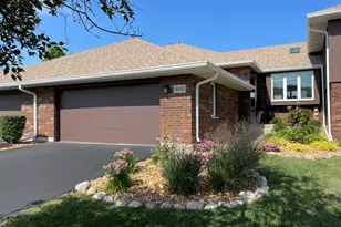 8810 Clearview Dr, Orland Park, IL 60462 - Photo 1