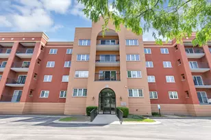 59 S Hale St, Palatine, IL 60067 - Photo 1