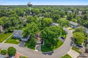 6382 Twin Oaks Ln, Lisle, IL 60532 - Photo 1