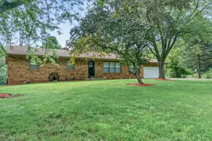 1025 Harper Dr, Algonquin, IL 60102 - Photo 1