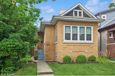 5037 N Bernard Street, Chicago, IL 60625 - Photo 1