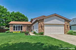 3406 W Bretons Dr, McHenry, IL 60050 - Photo 1