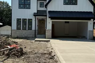 740 S Berkley Ave, Elmhurst, IL 60126 - Photo 1