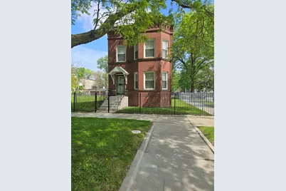 1244 E 70th Street, Chicago, IL 60637 - Photo 1