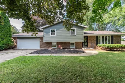 10140 W Paddock Avenue, Beach Park, IL 60087 - Photo 1