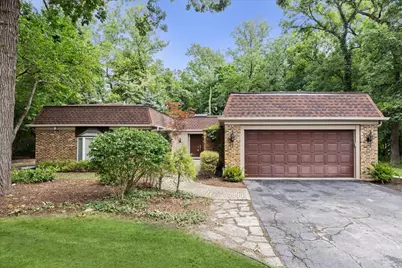 350 E Shady Drive, Palatine, IL 60067 - Photo 1