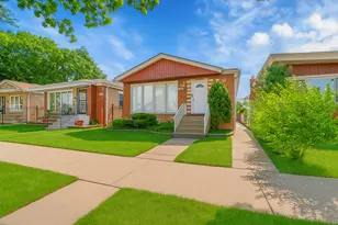 9007 S Cregier Ave, Chicago, IL 60617 - Photo 1