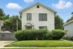 419 N Ash St, Waukegan, IL 60085 - Photo 1