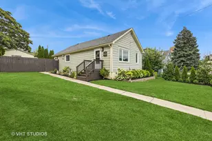 519 Czacki St, Lemont, IL 60439 - Photo 1