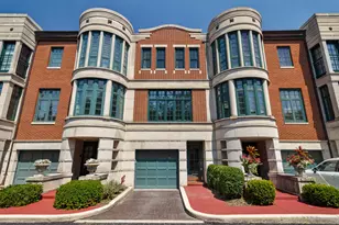 2658 N Southport Ave, Chicago, IL 60614 - Photo 1